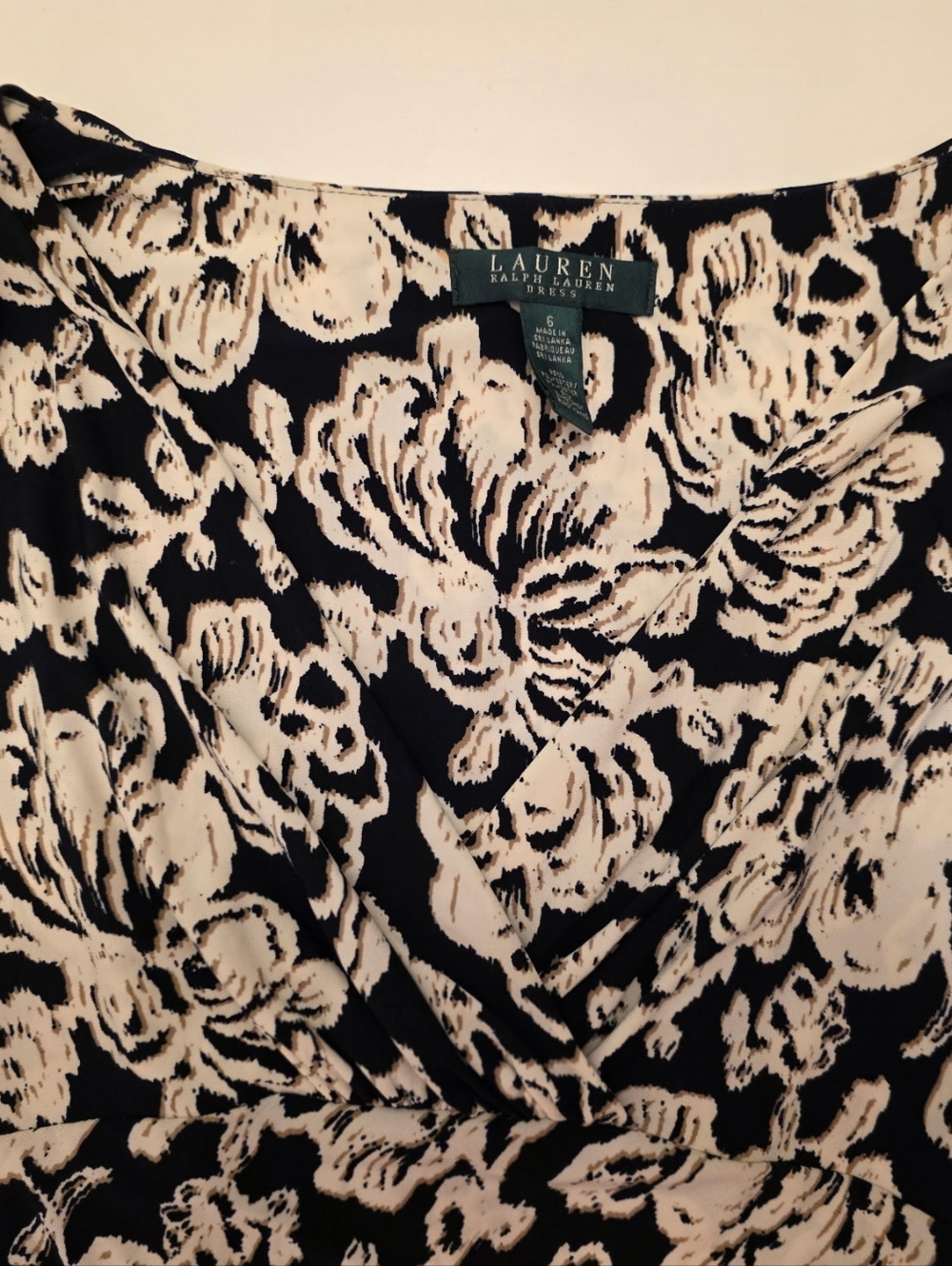 Lauren Ralph Lauren Women's Black & Cream Floral Ruched Jersey Dress ~ Size 6 - Picture 6 of 9
